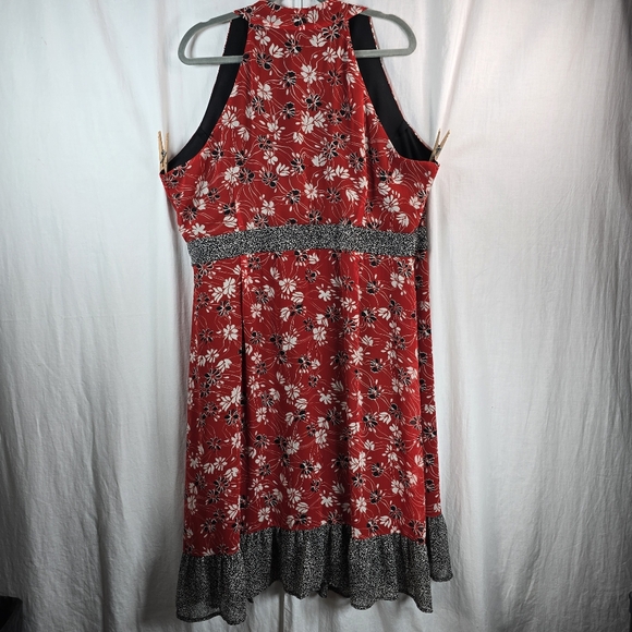 Cato's women's sleeveless wrap dress RN37080 size 20W in red floral patt… - Picture 2 of 6